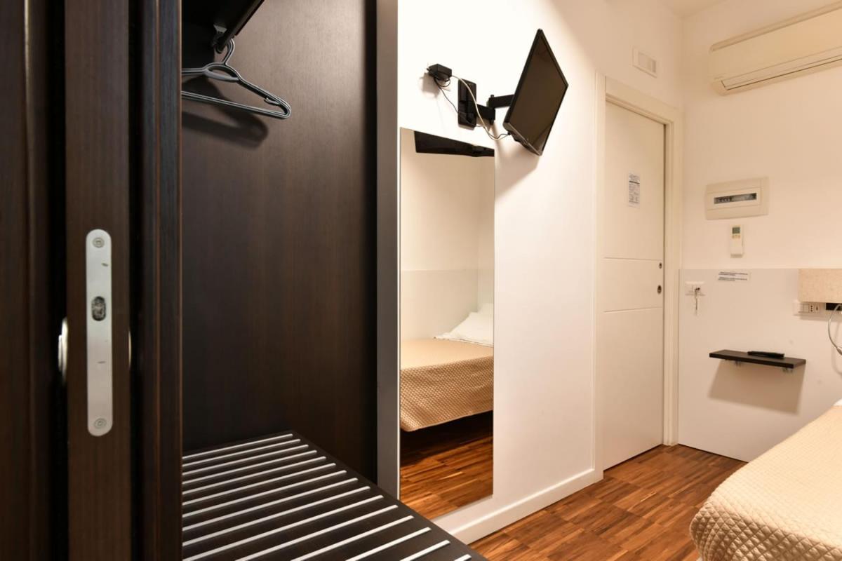 บีแอนด์บี ดอนนา เอเลโอโนรา Hotel มาเตรา ภายนอก รูปภาพ