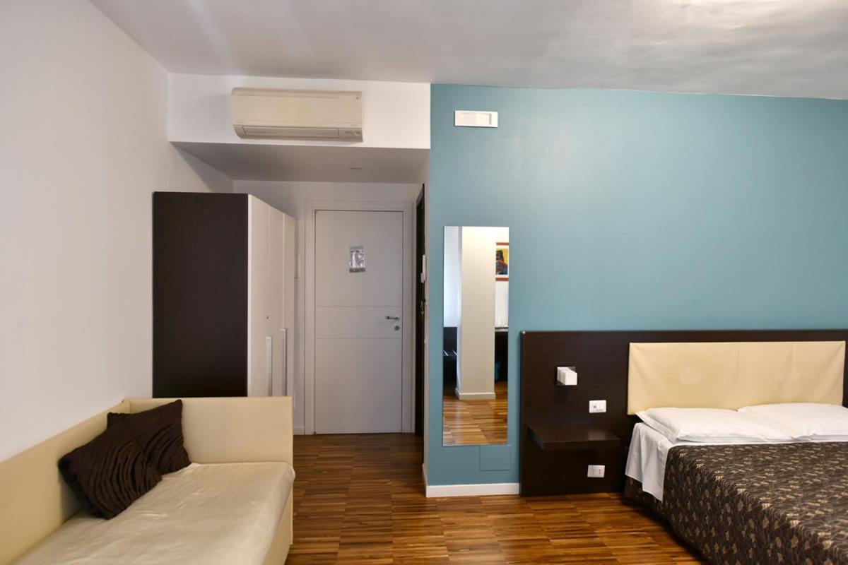 บีแอนด์บี ดอนนา เอเลโอโนรา Hotel มาเตรา ภายนอก รูปภาพ