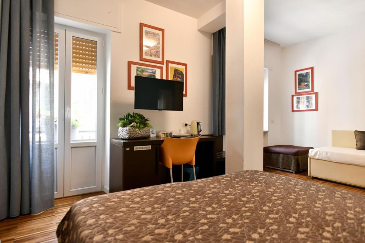 บีแอนด์บี ดอนนา เอเลโอโนรา Hotel มาเตรา ภายนอก รูปภาพ