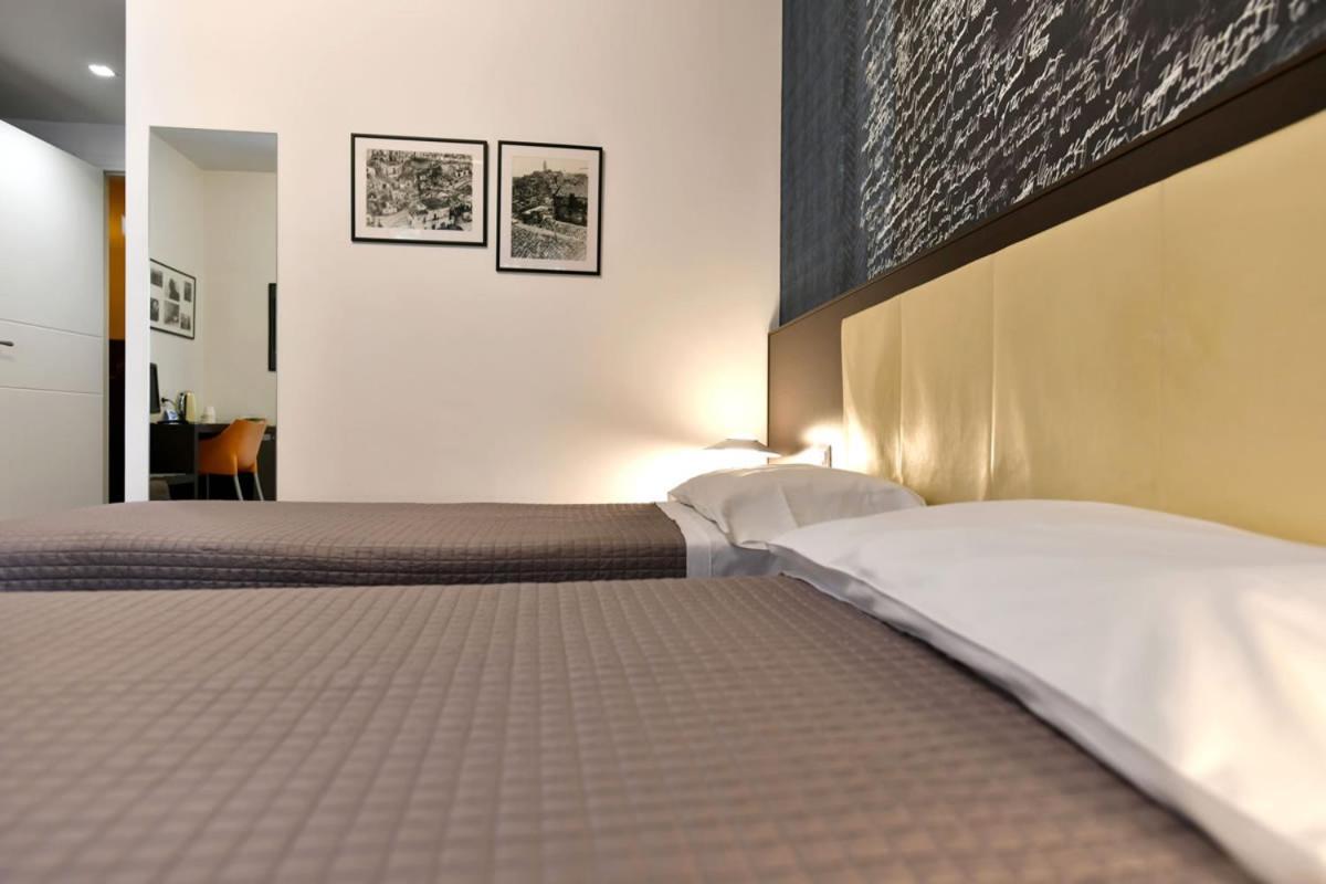 บีแอนด์บี ดอนนา เอเลโอโนรา Hotel มาเตรา ภายนอก รูปภาพ