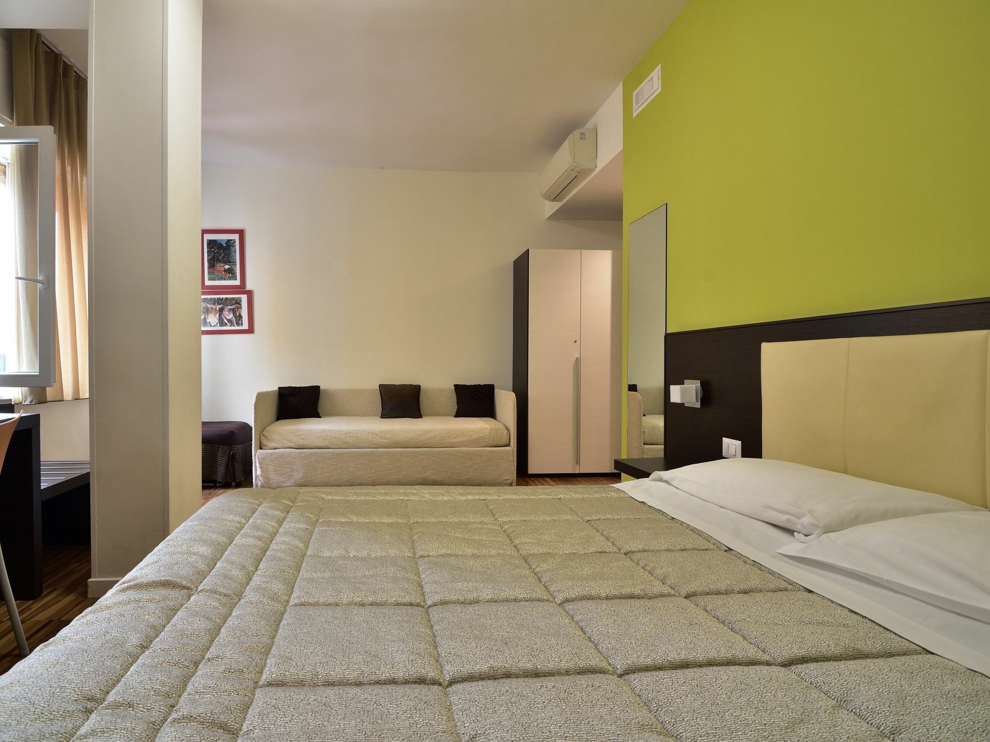 บีแอนด์บี ดอนนา เอเลโอโนรา Hotel มาเตรา ภายนอก รูปภาพ